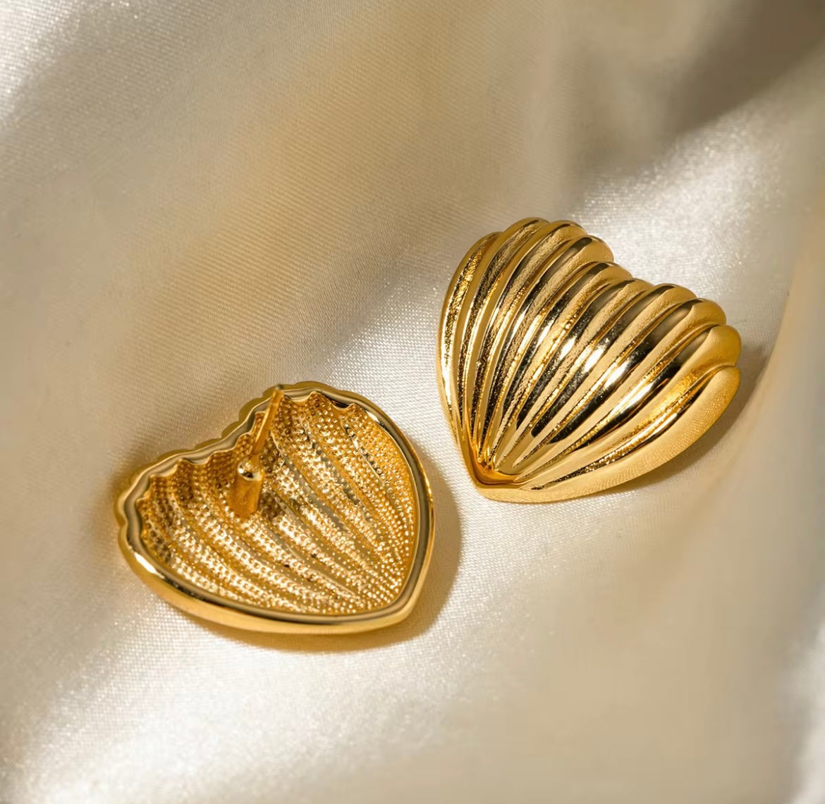 Solid Heart Korean Earring